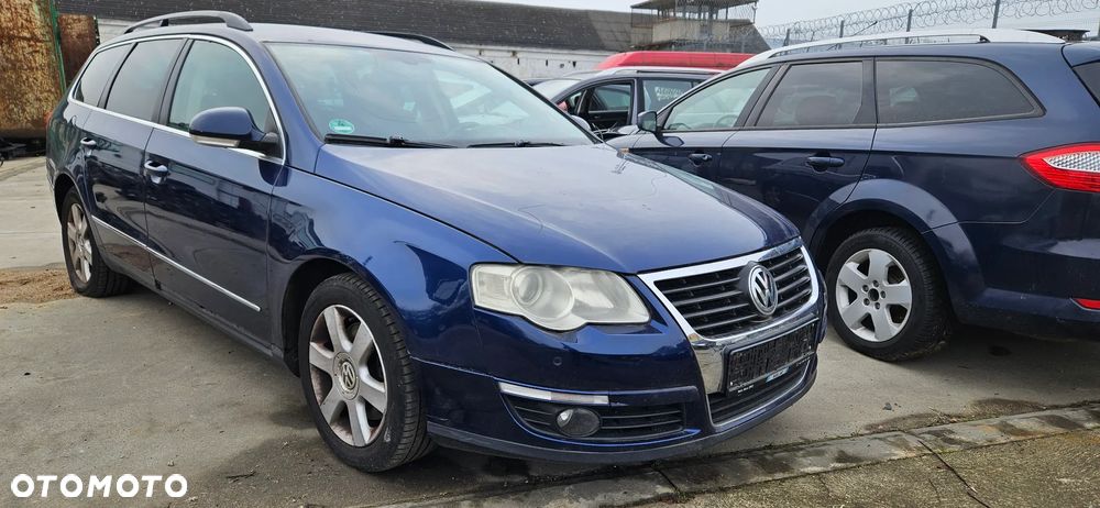 Zderzak przedni przód pod PDC halogeny VW Passat B6 kombi 2009r LD5Q - 2