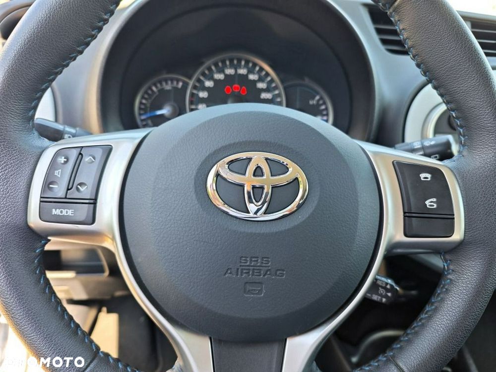 Toyota Yaris - 15