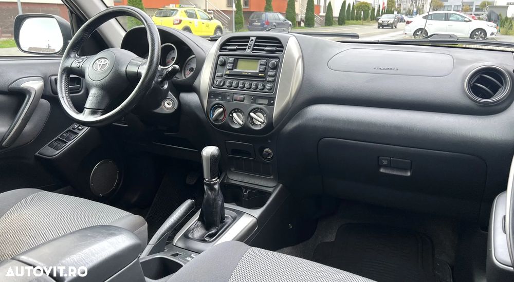 Toyota RAV4 D-4D 4x4 Edition - 9