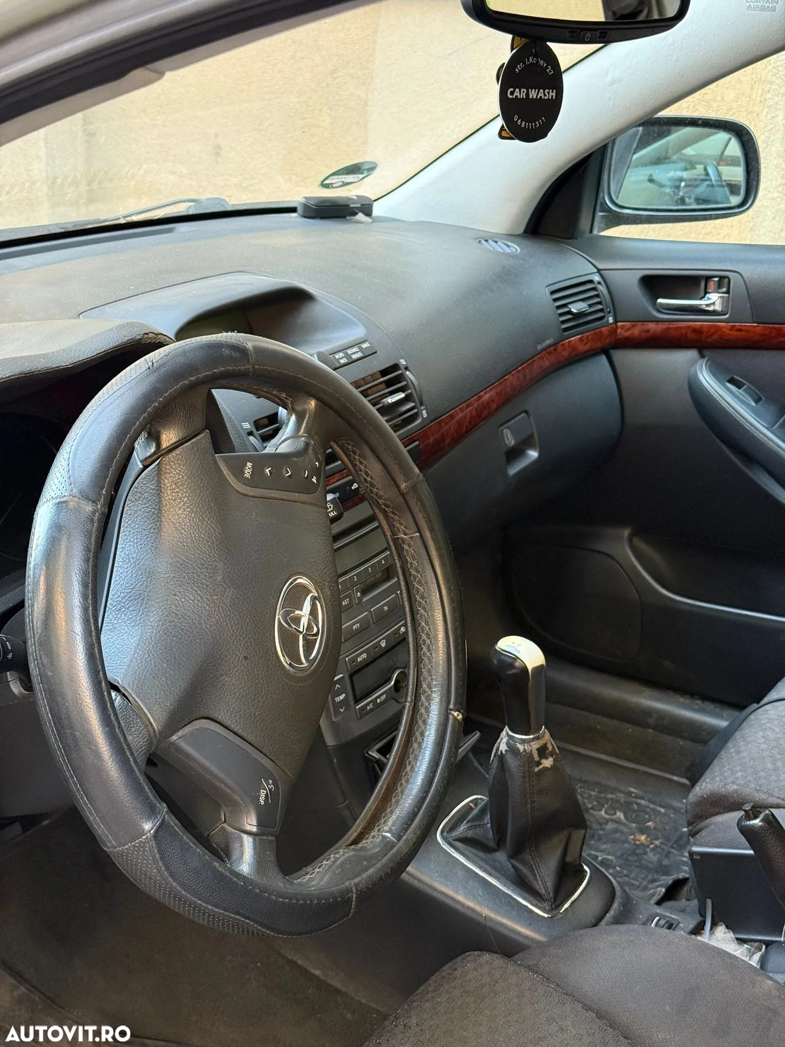 Toyota Avensis 2.0 D4D S/W Sol - 6