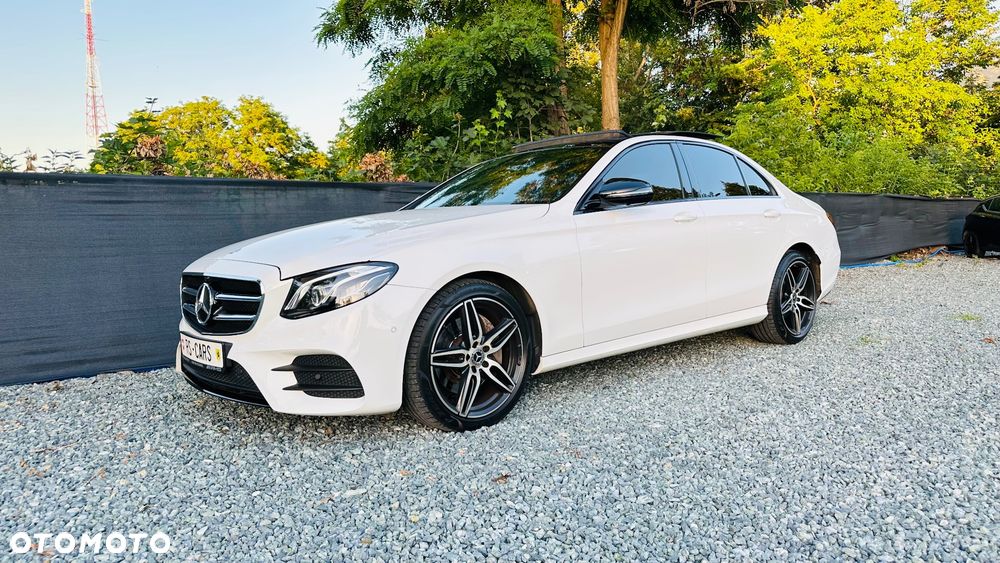 Mercedes-Benz Klasa E 220 d 4-Matic 9G-TRONIC - 36
