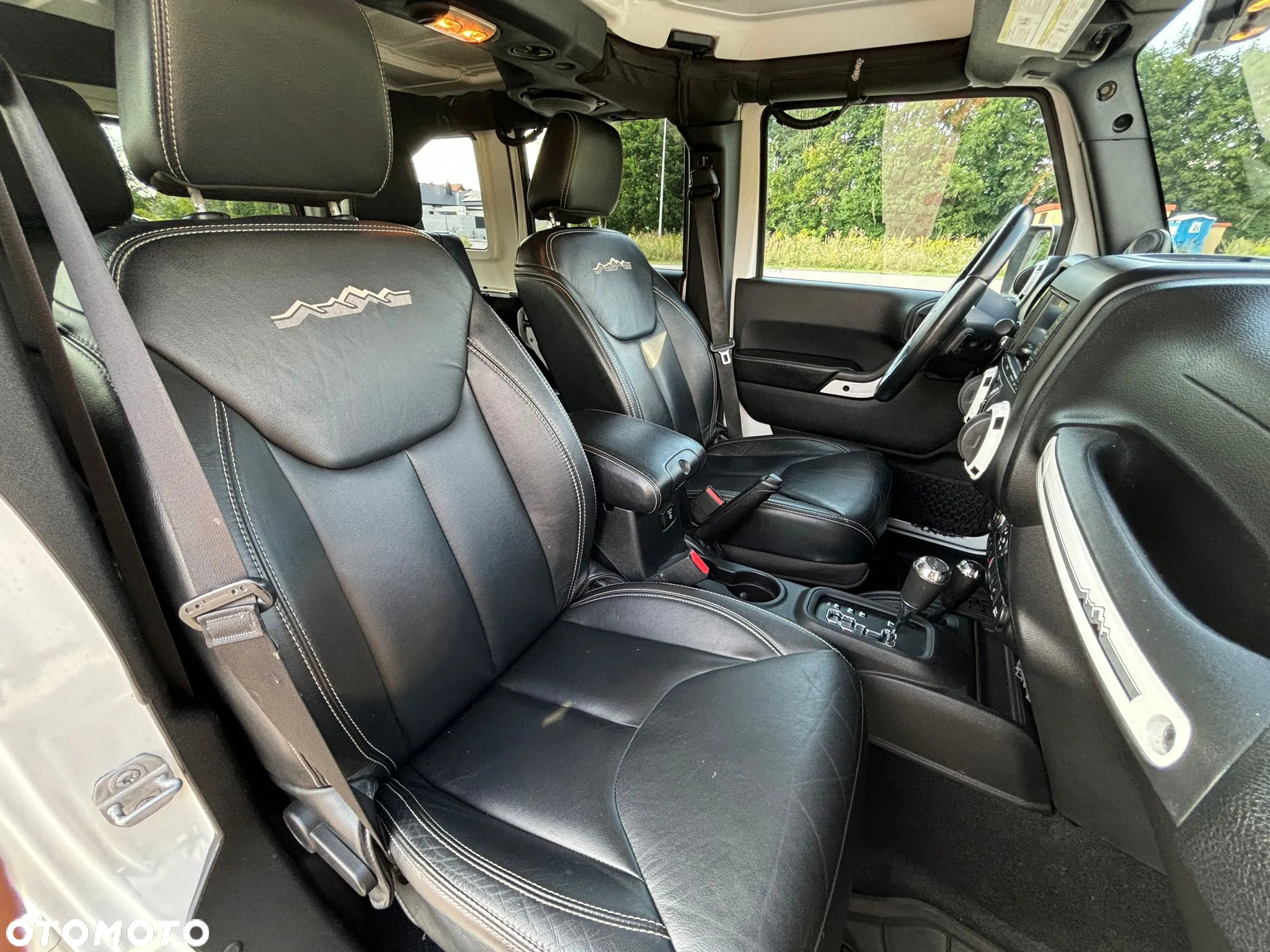 Jeep Wrangler - 26