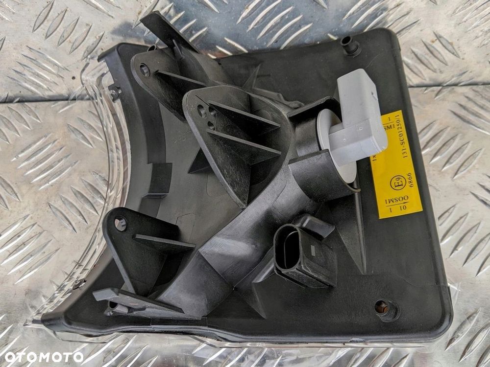 KIERUNKOWSKAZ KIERUNEK SCANIA R LAMPA XENON PRAWY 2370163 - 3