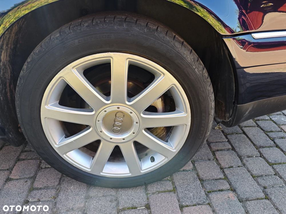 Audi A8 - 8