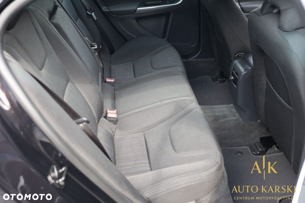 Volvo S60 - 36