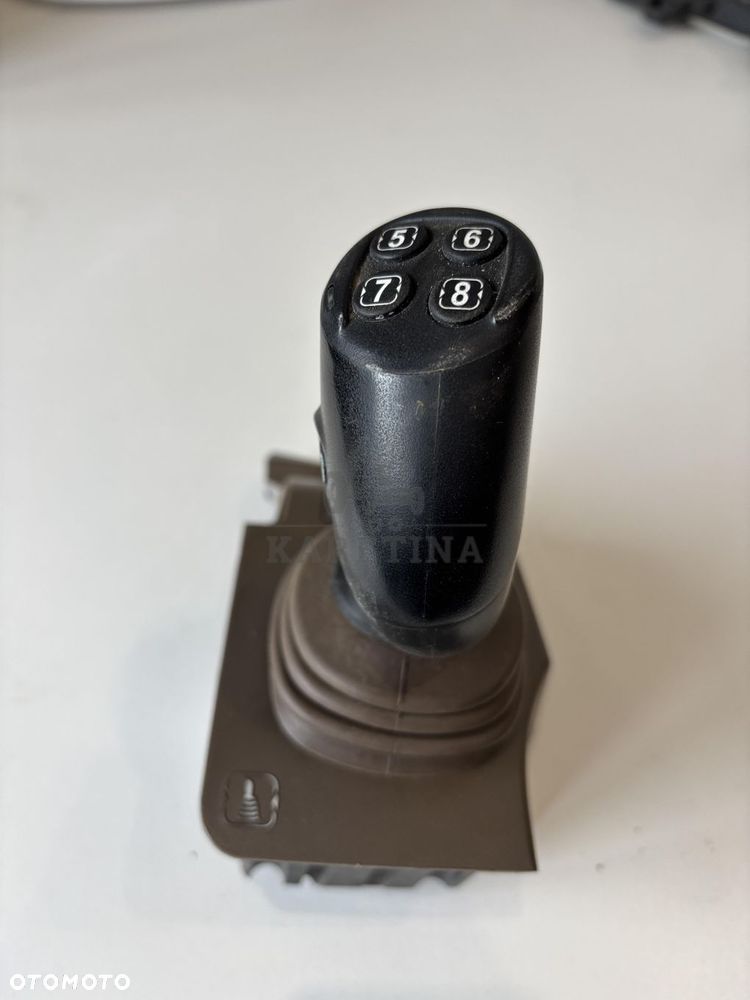John Deere seria 6000 7000 8000 R - joystick 5-funkcyjny CommandARM RE573554 - 2