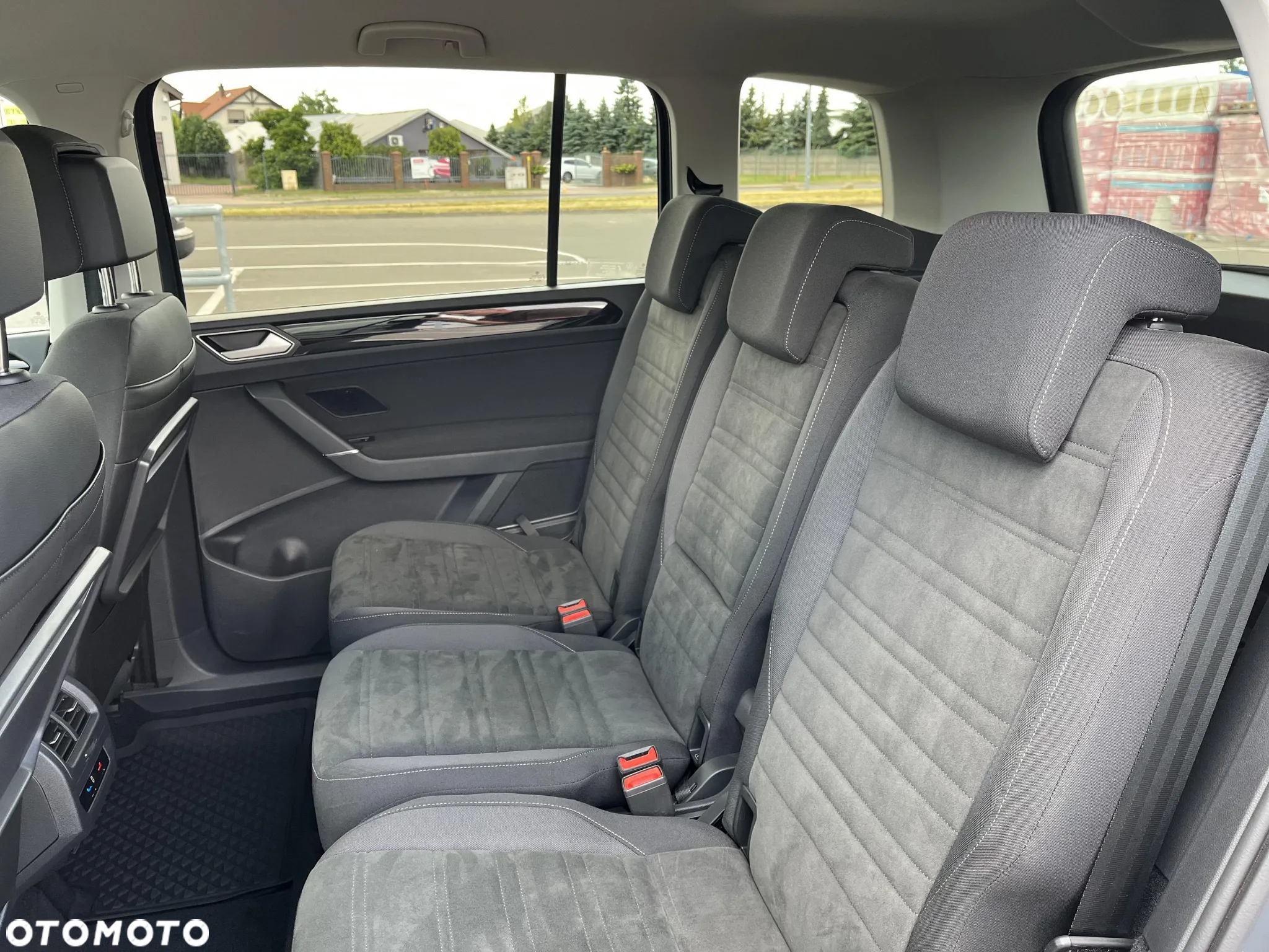 Volkswagen Touran 1.5 TSI EVO Highline DSG - 17