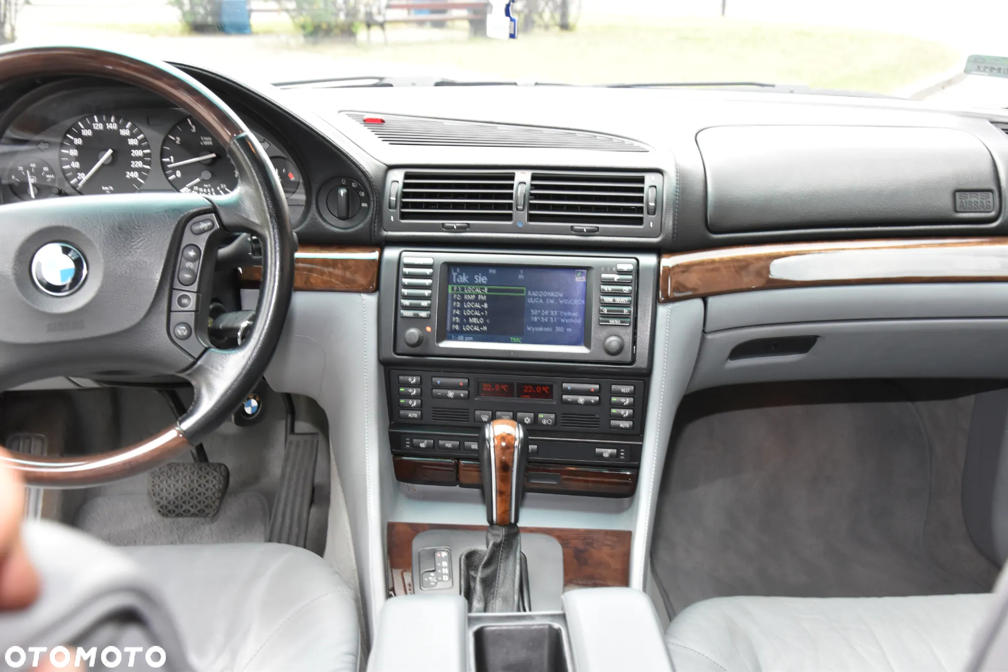 BMW Seria 7 750iL - 37