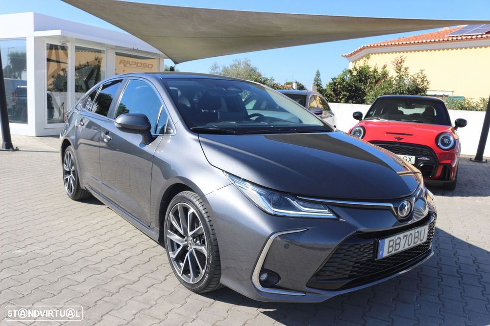 Toyota Corolla SD 1.8 Hybrid Luxury - 3