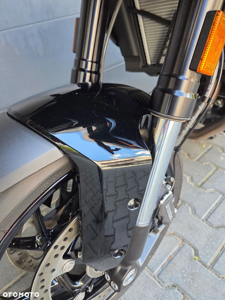 BMW XR - 12