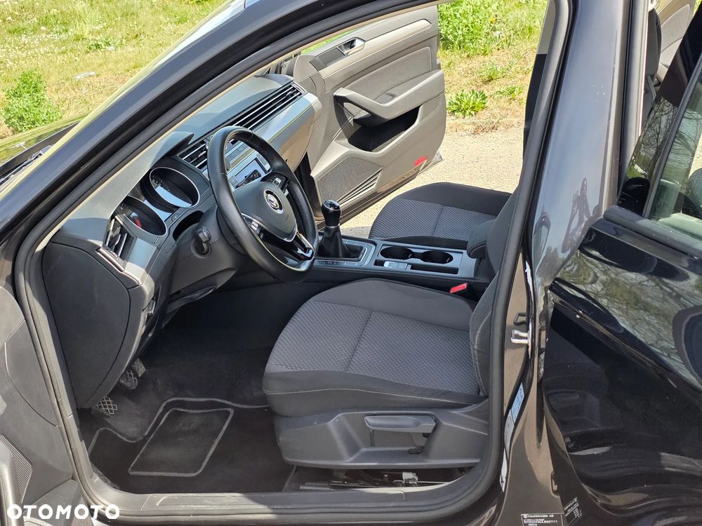 Volkswagen Passat 2.0 TDI BMT Comfortline - 9