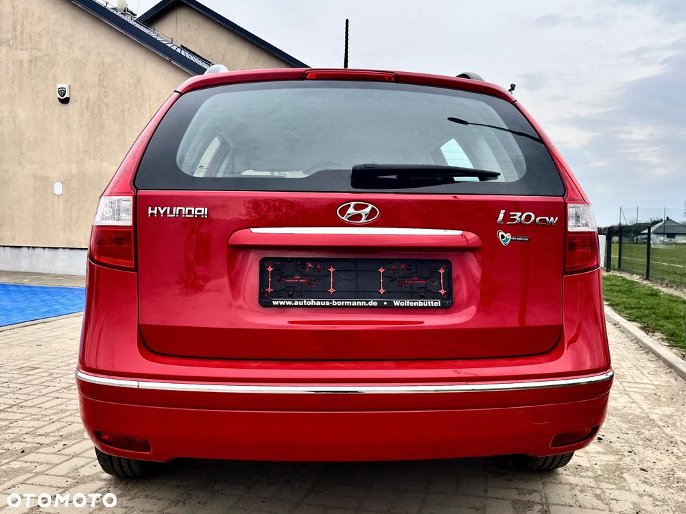 Hyundai i30 1.4 FIFA WM Edition - 6