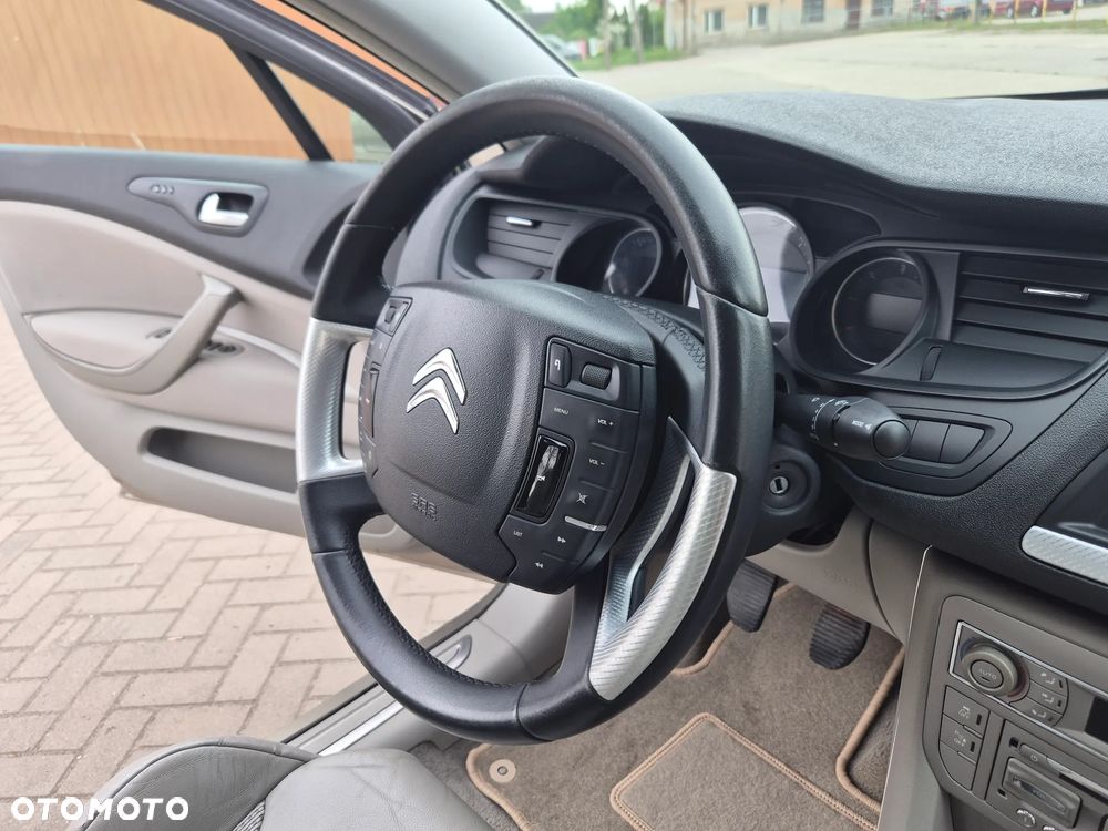 Citroën C5 HDi 140 FAP Exclusive - 23
