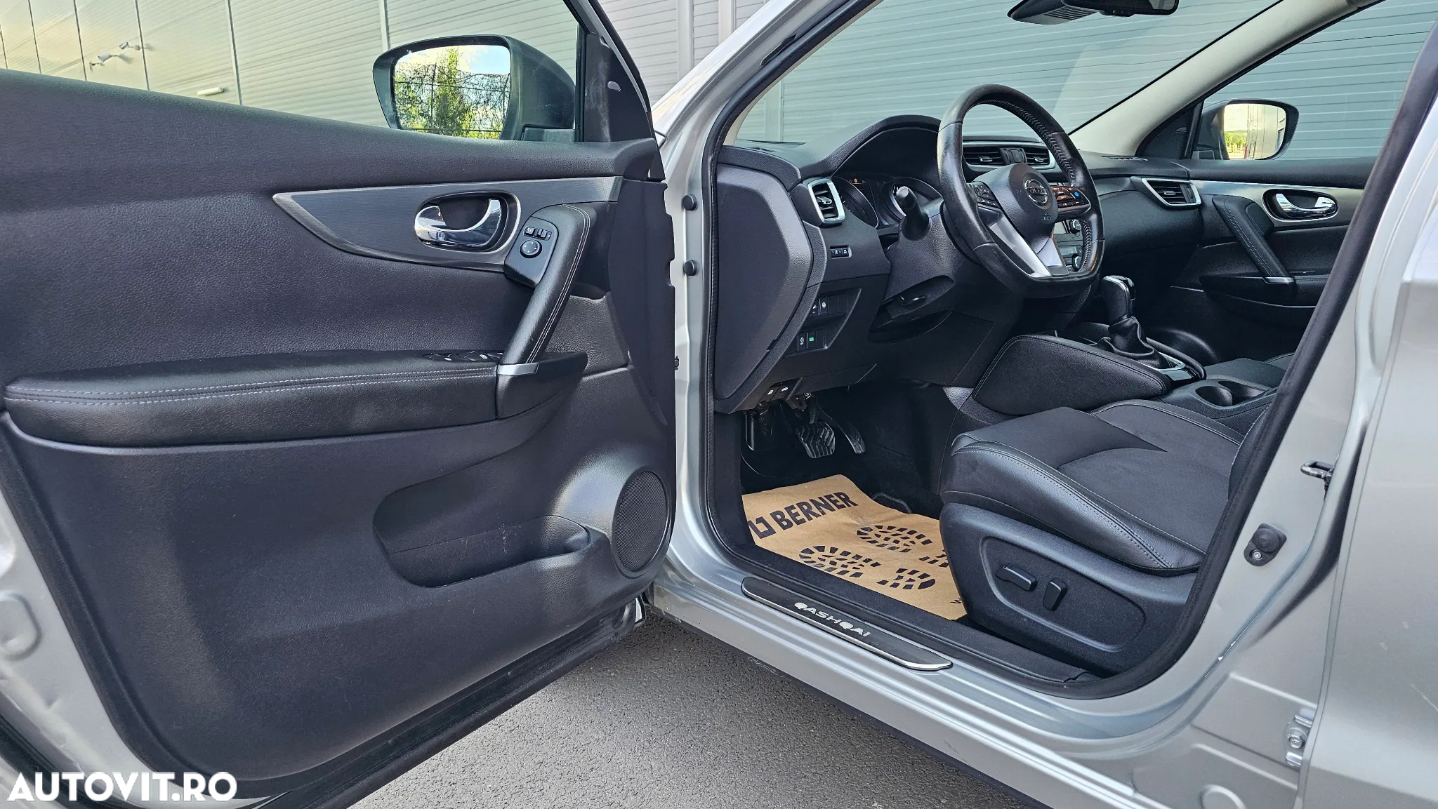 Nissan Qashqai 1.6 DCI Start/Stop X-TRONIC Tekna - 16