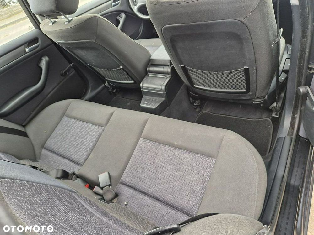 BMW Seria 3 318i - 20
