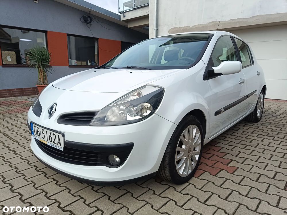 Renault Clio 2.0 16V Privilege - 4