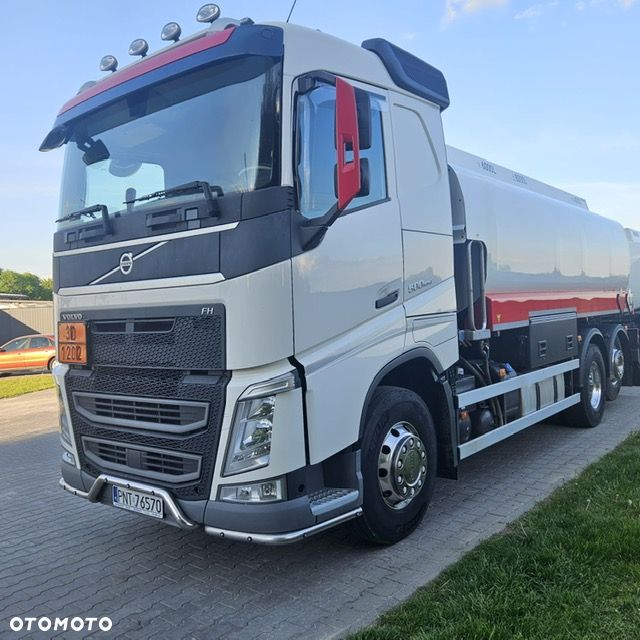 Volvo STOKOTA FH 6X2 - 7