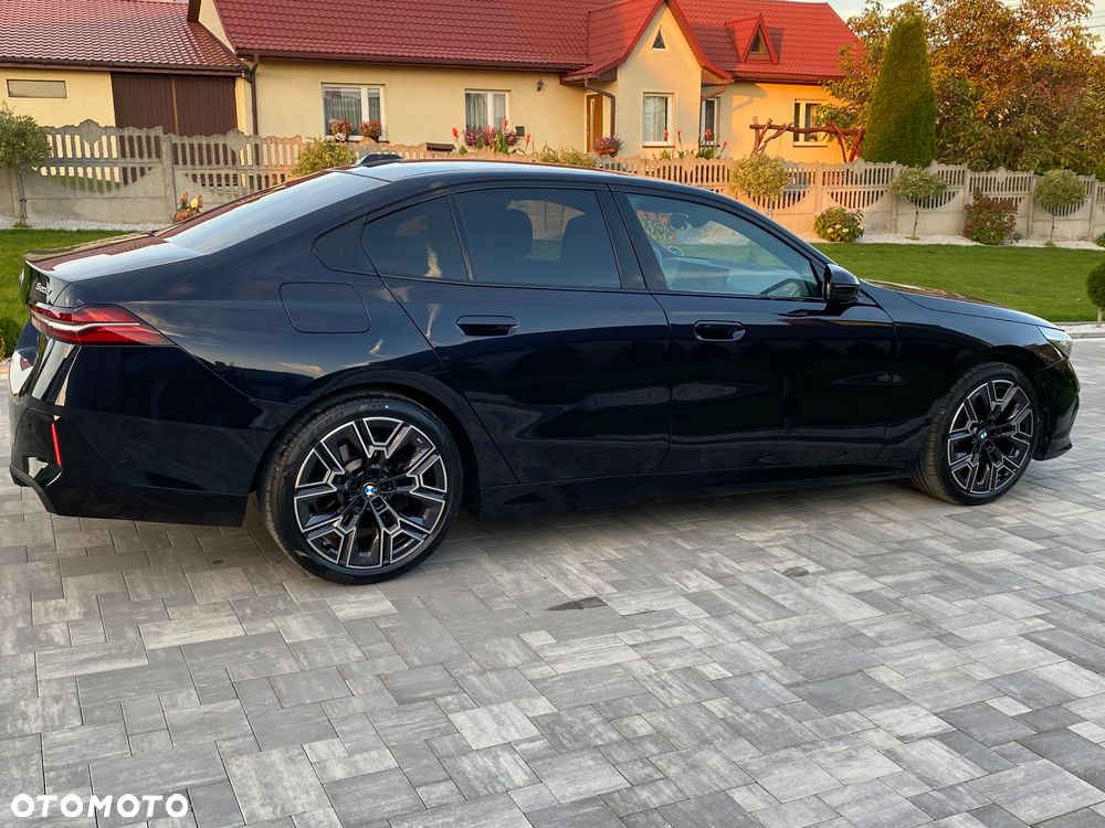 BMW Seria 5 520d xDrive - 17