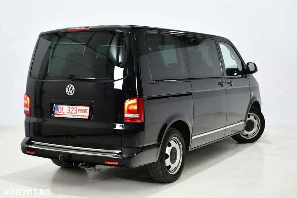 Volkswagen Multivan - 11