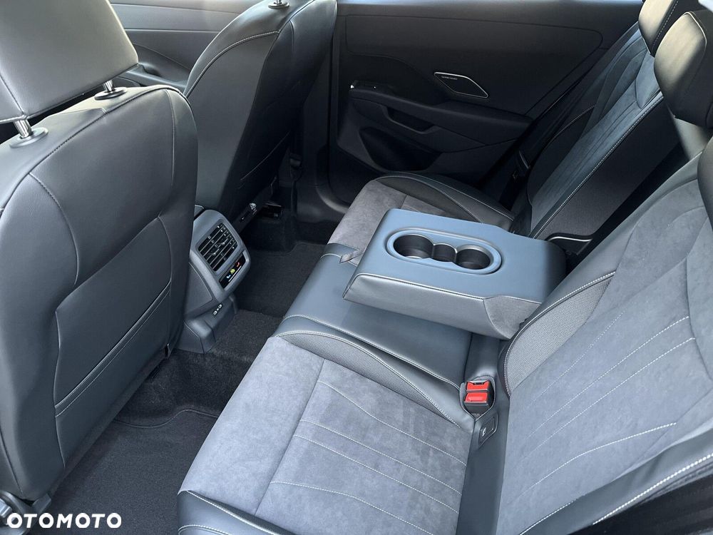 Volkswagen T-Roc - 16