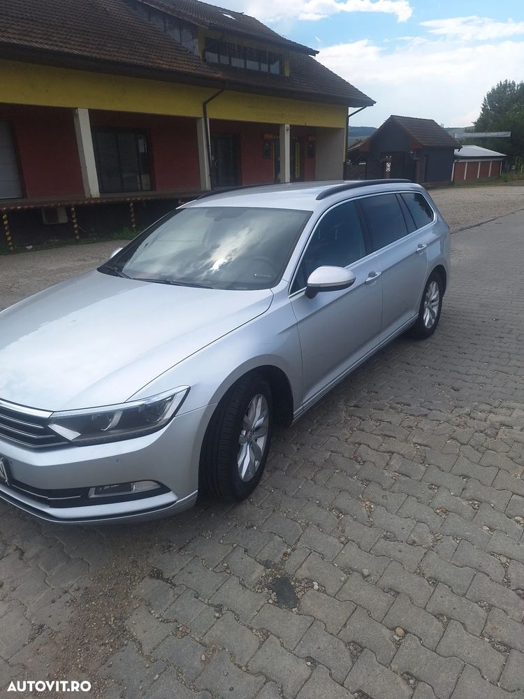 Volkswagen Passat 2.0 TDI DSG Comfortline - 2