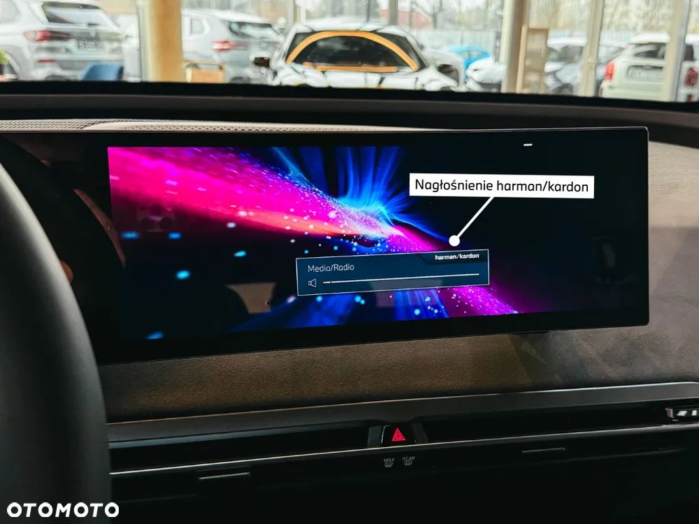 BMW iX xDrive45 - 39