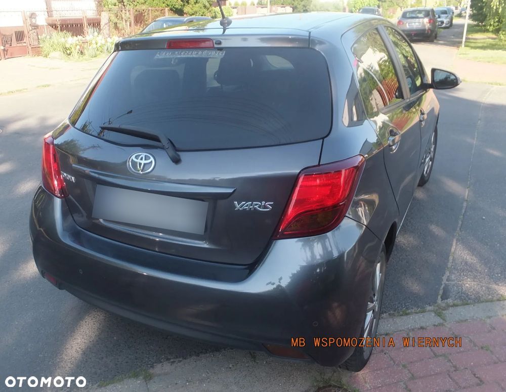 Toyota Yaris 1.33 Premium - 3