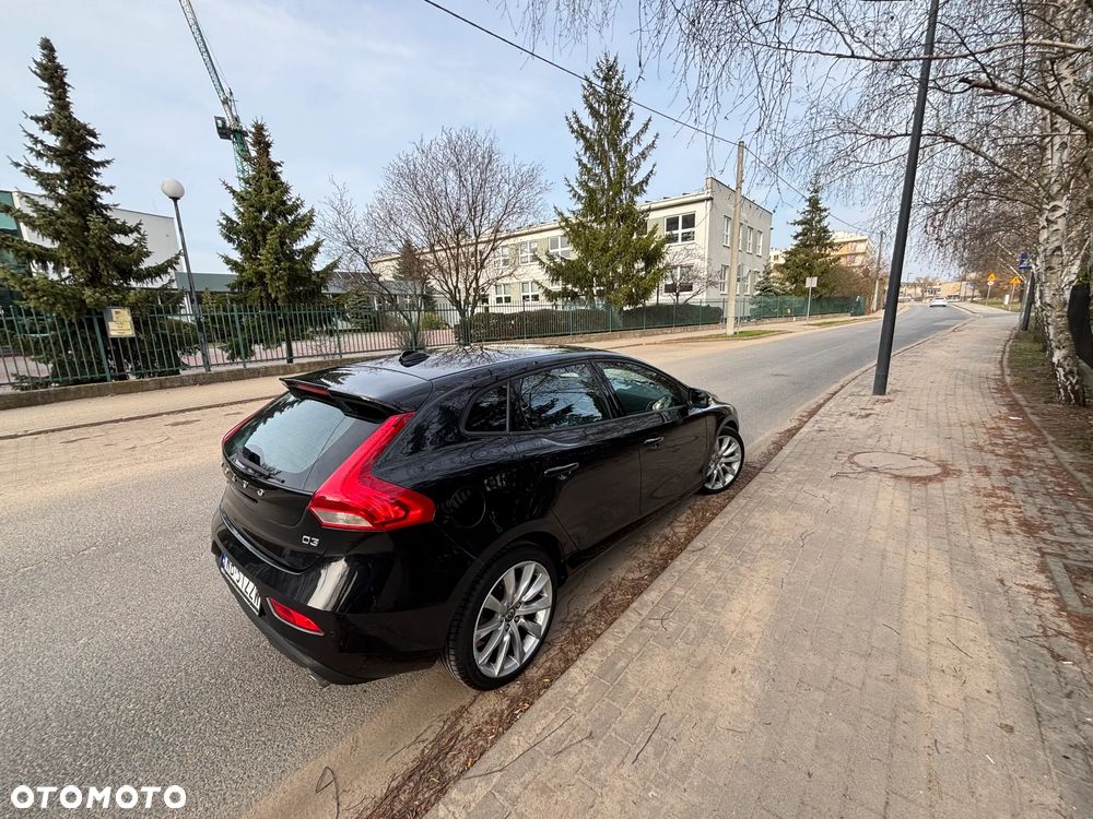 Volvo V40 D3 Geartronic Summum - 9