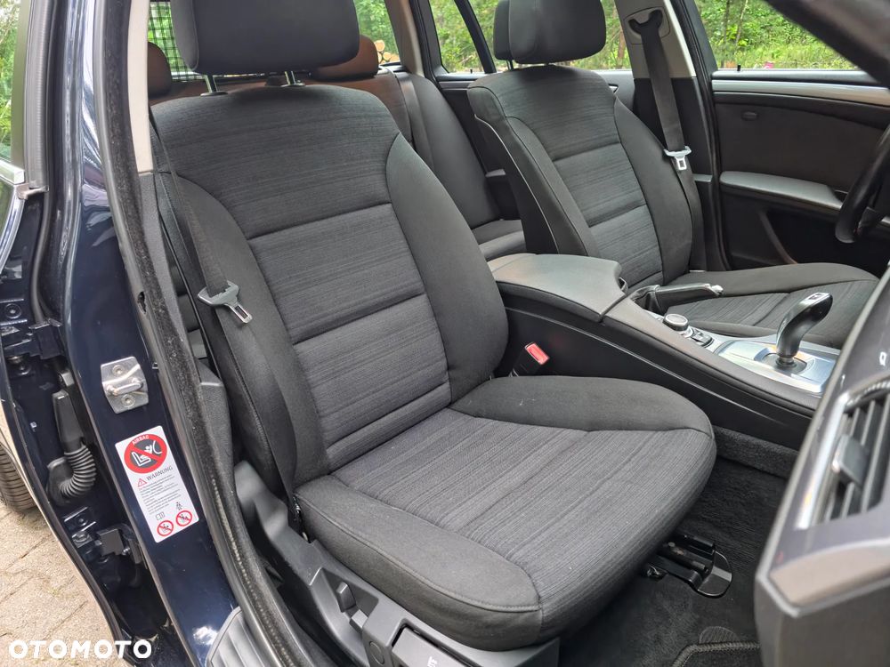 BMW Seria 5 525d Edition Sport - 36