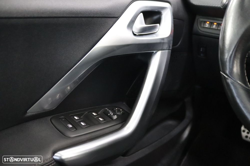 Peugeot 208 1.2 PureTech Allure - 10