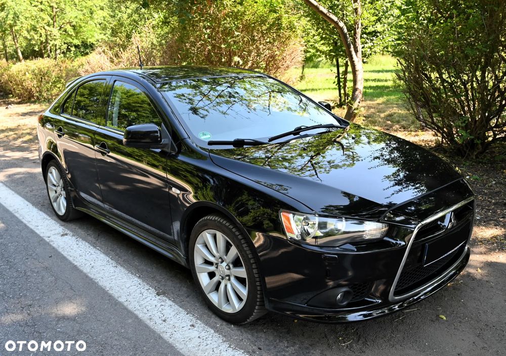 Mitsubishi Lancer - 10