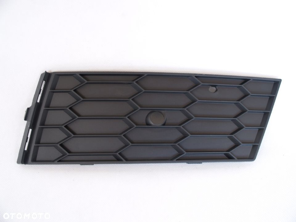 Skoda Octavia 3 Atrapa kratka prawa III FL Lift 2017 - 1
