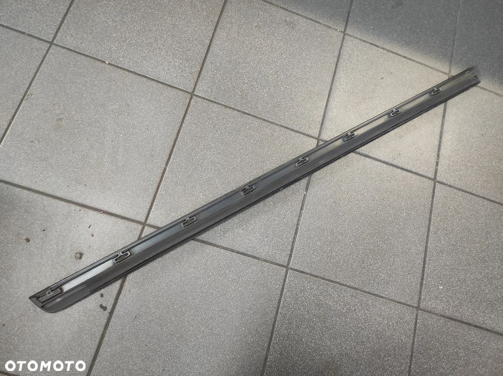 AUDI A3 8P 8P3 3 DRZWI LISTWA DOLNA DRZWI PRZÓD LEWA CZARNA WYSYŁKA !!!! - 4