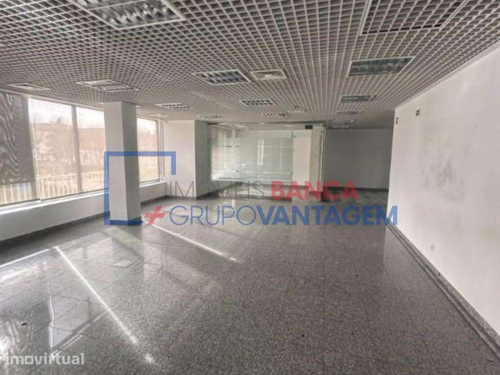 Loja  Centro de Miranda do Corvo - Grande imagem: 4/8