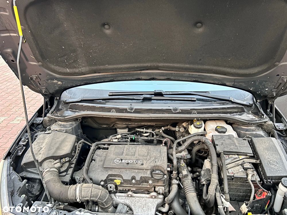 Opel Astra 1.4 T Enjoy - 14