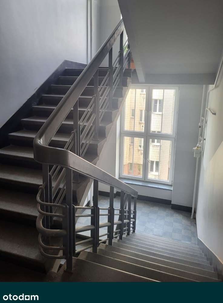 SŁONECZNE, ciche, w spokojnej kamienicy w samym centrum miasta