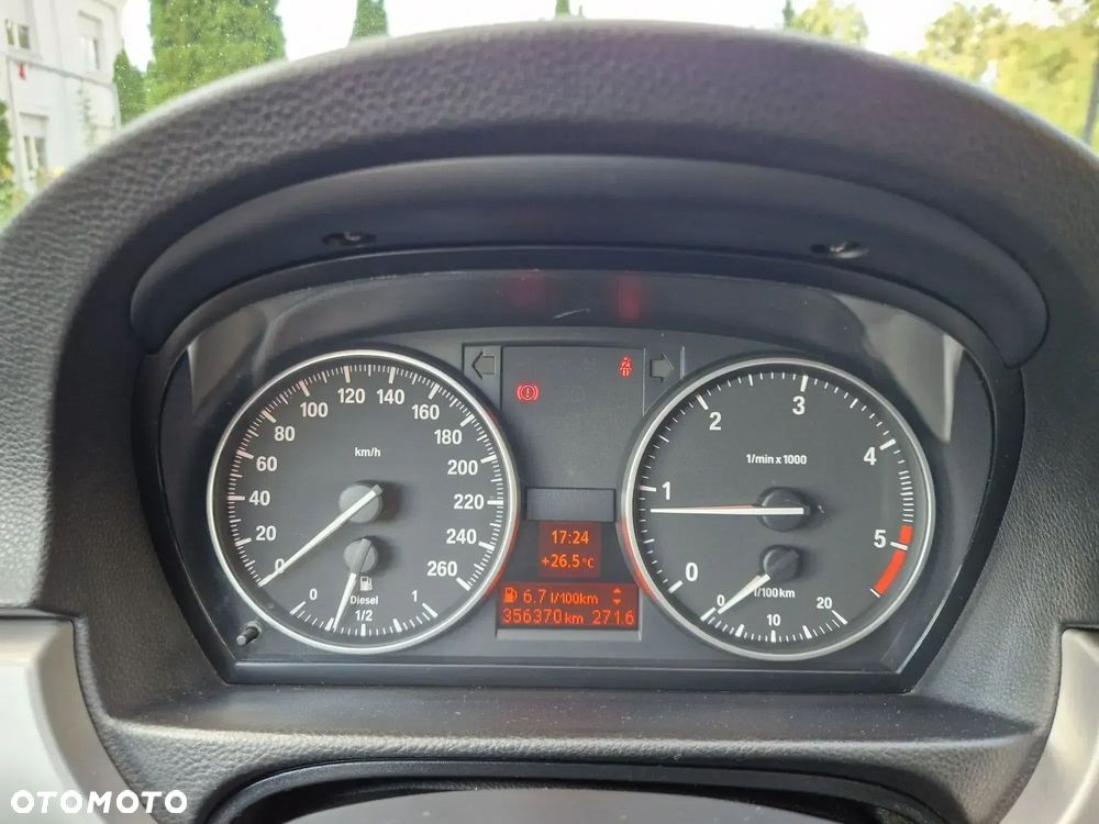 BMW Seria 3 318d - 2