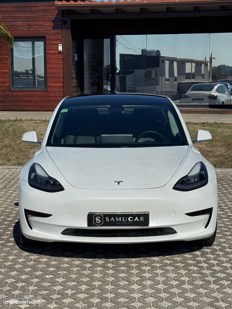Tesla Model 3 - 10