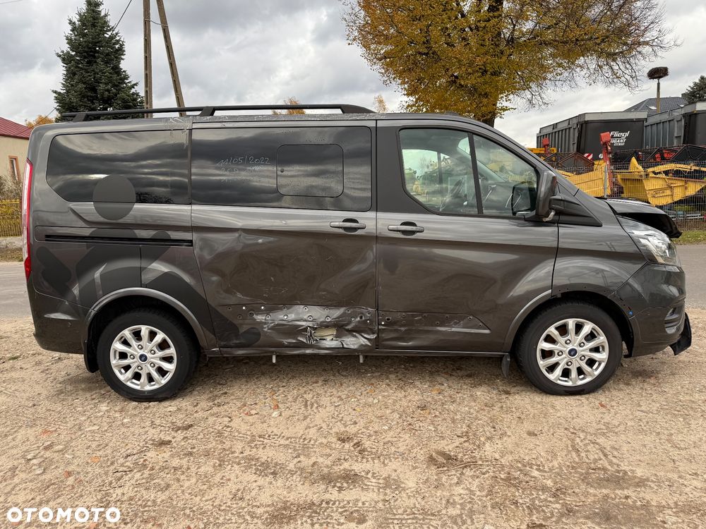 Ford Tourneo Custom 320 L1H1 VA Autm Titanium - 4