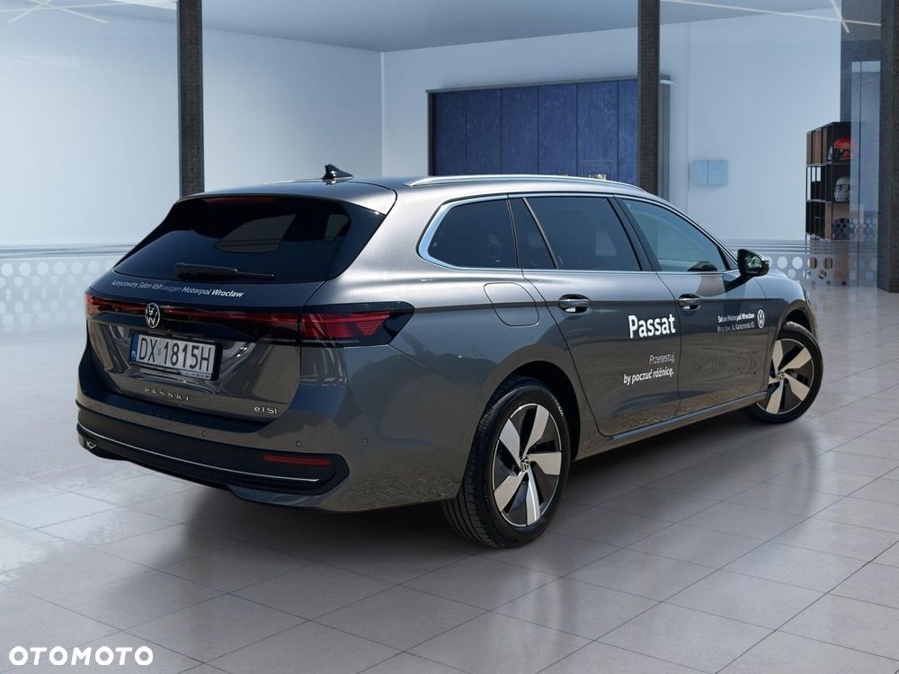 Volkswagen Passat Variant - 11