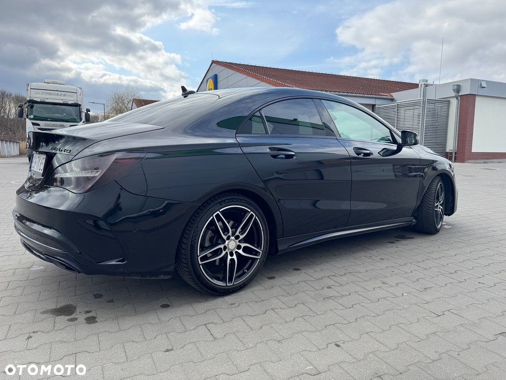 Mercedes-Benz CLA 200 7G-DCT AMG Line - 4