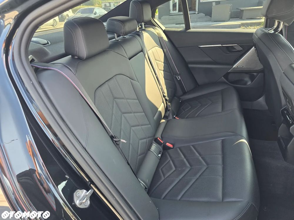 BMW Seria 5 - 30
