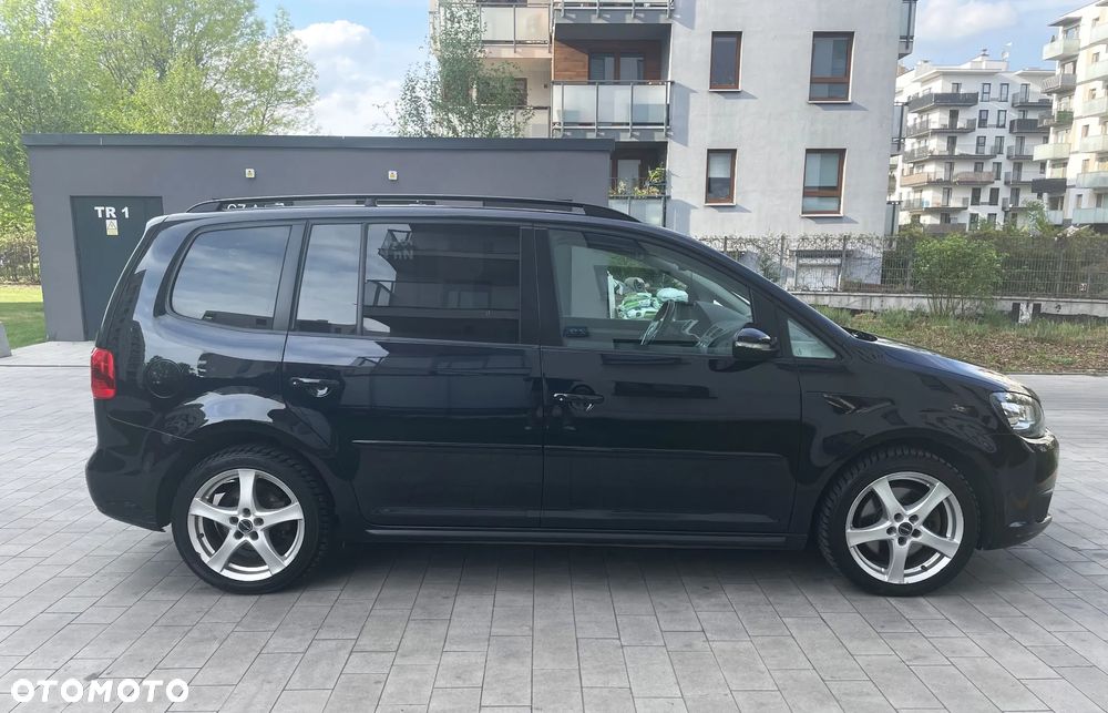 Volkswagen Touran 2.0 TDI DSG Highline - 3