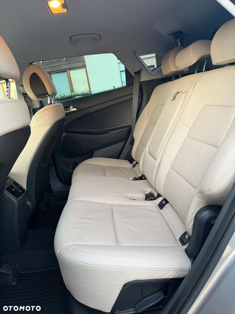 Hyundai Tucson 1.6 GDI BlueDrive Comfort 2WD - 26
