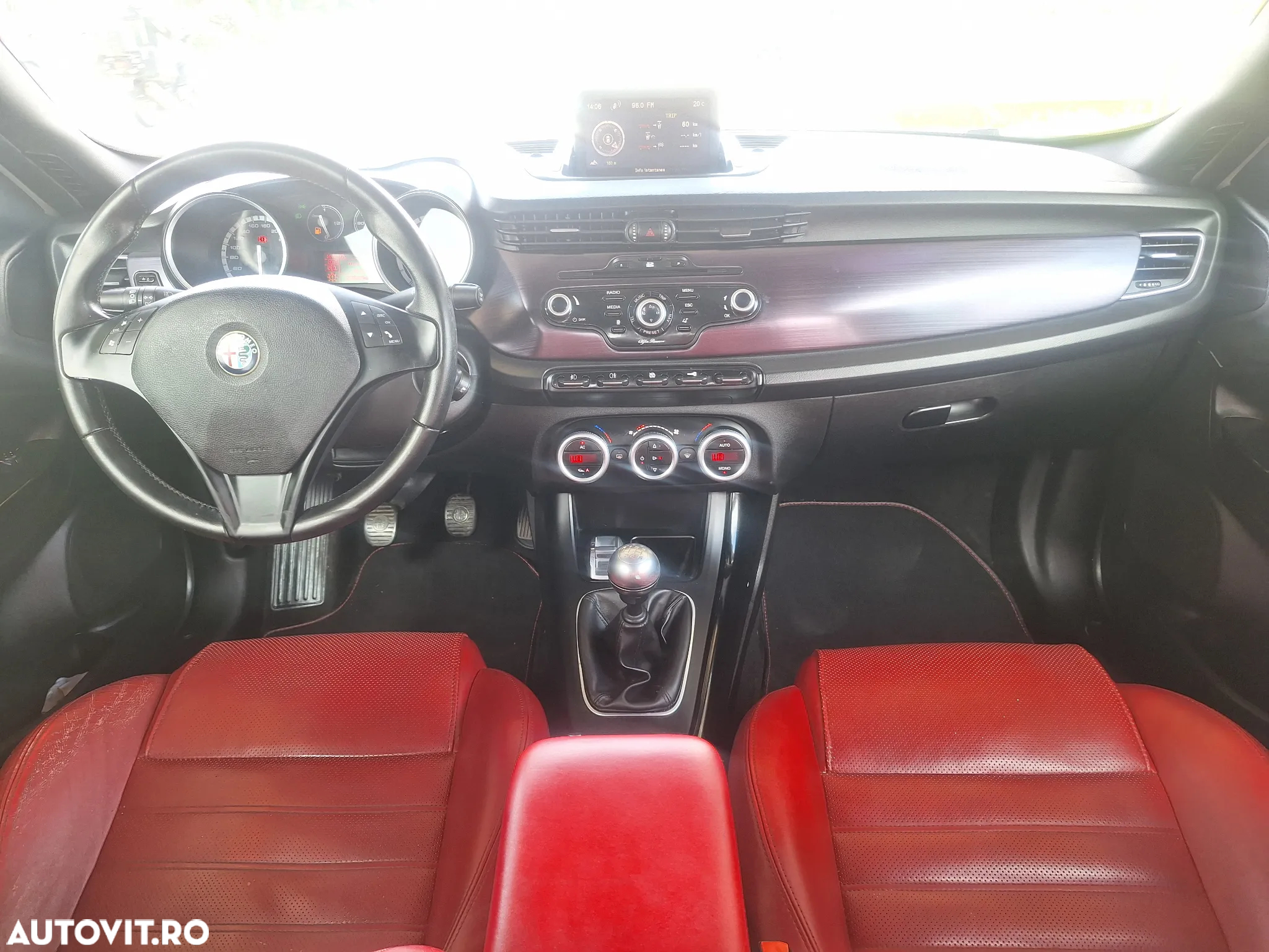 Alfa Romeo Giulietta 2.0 JTDM 16V - 8