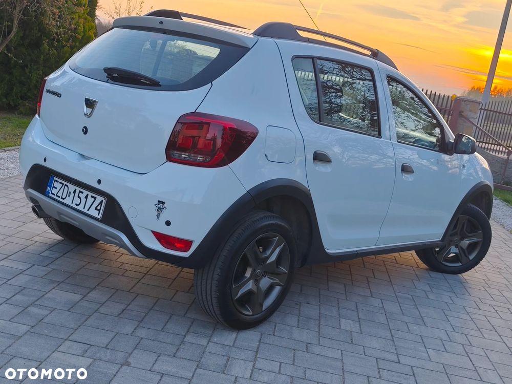 Dacia Sandero Stepway 0.9 TCe Laureate S&S EU6 - 4