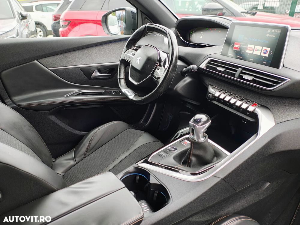 Peugeot 3008 1.2 PureTech Turbo S&S GT-Line - 9