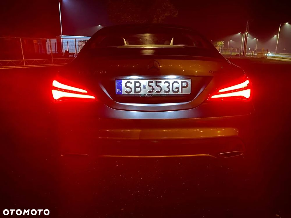 Mercedes-Benz CLA 250 4-Matic - 8