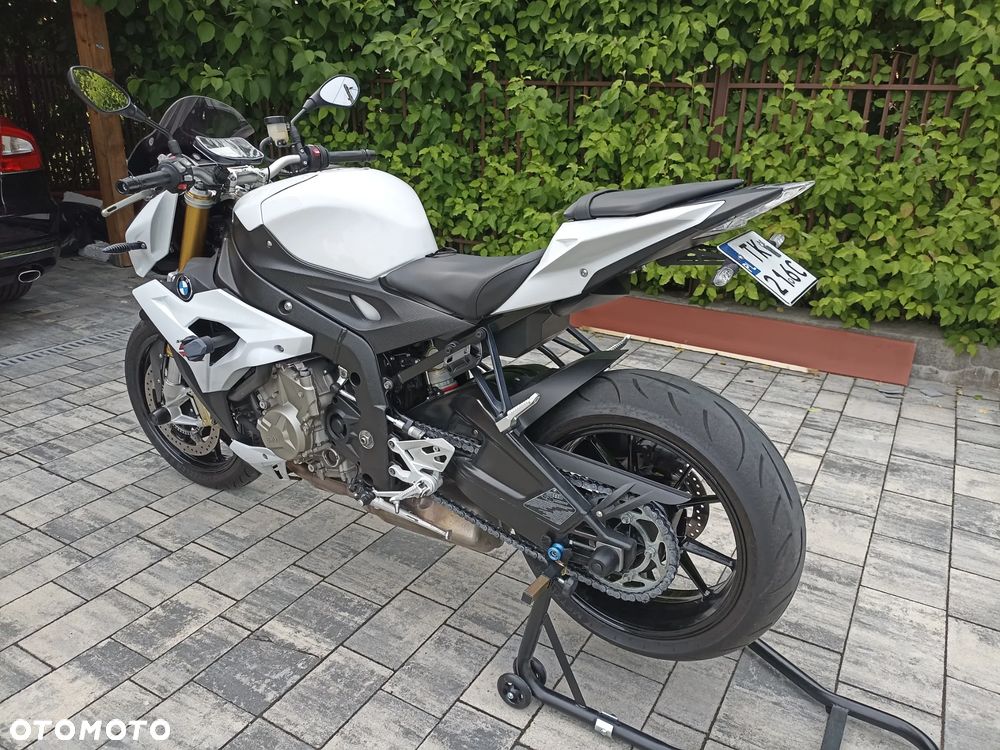BMW S - 20