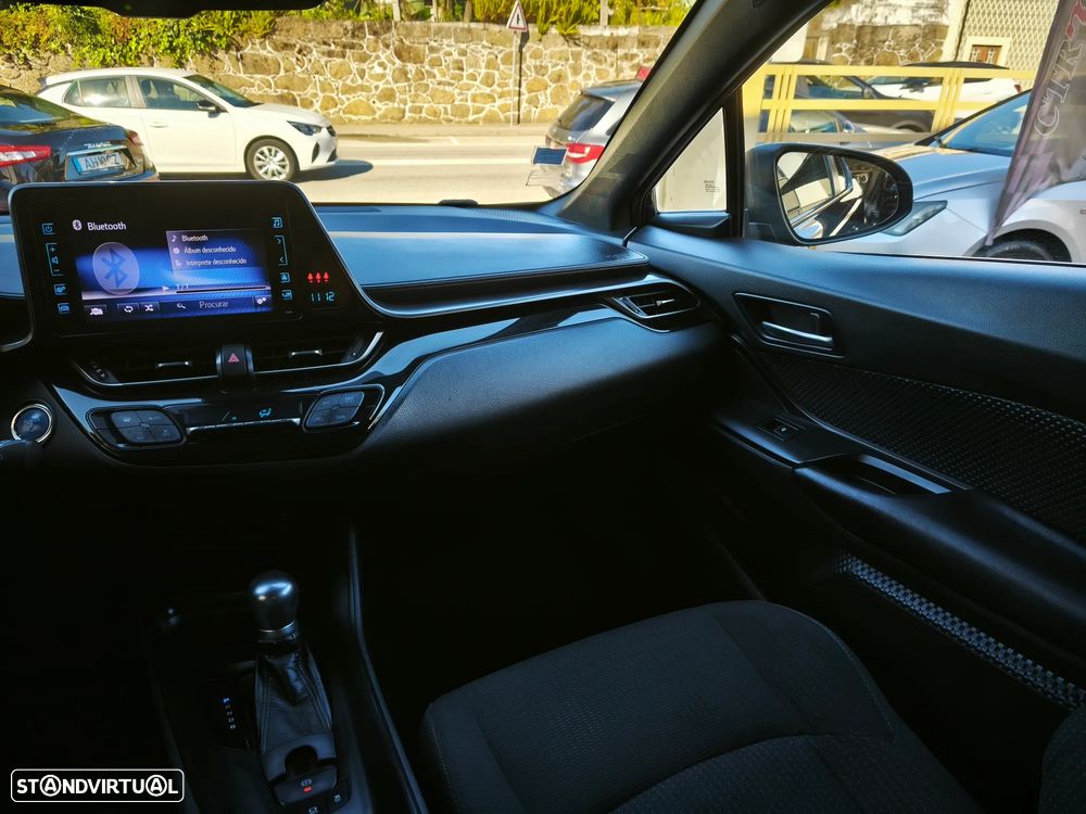 Toyota C-HR 1.8 HSD Comfort - 23